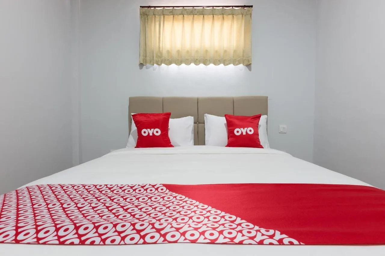 Oyo 1949 Vrindavan Residence Семиньяк 2*,